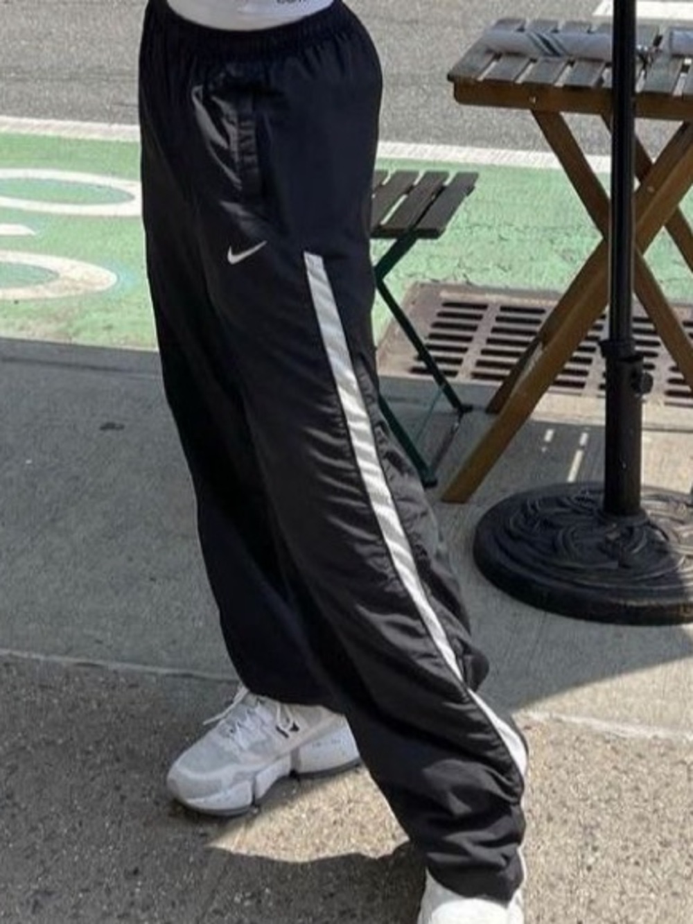 Nike Black Streetwear Windbreaker Sporty Athletic Pocket Y2K Classic Track Pant